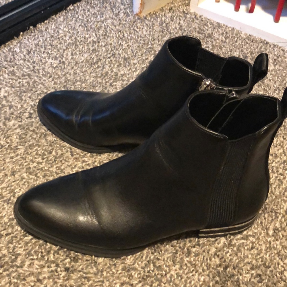 DKNY ankle boots